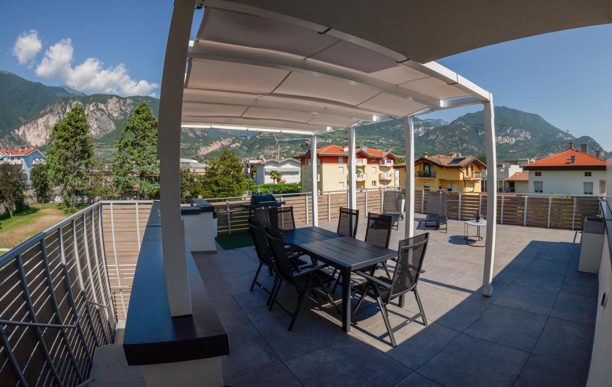 Le Terrazze Living Apartment ริวาเดลการ์ดา ภายนอก รูปภาพ